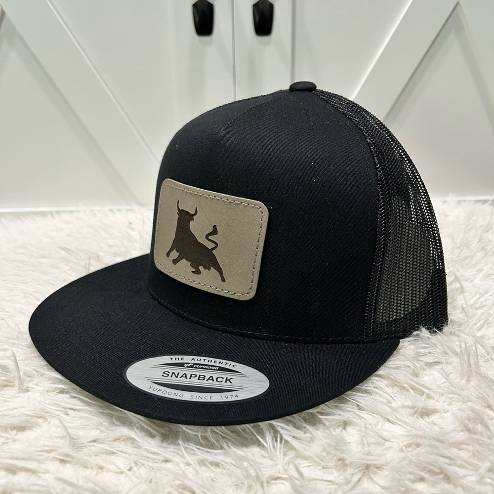 SnapBack Hat bull